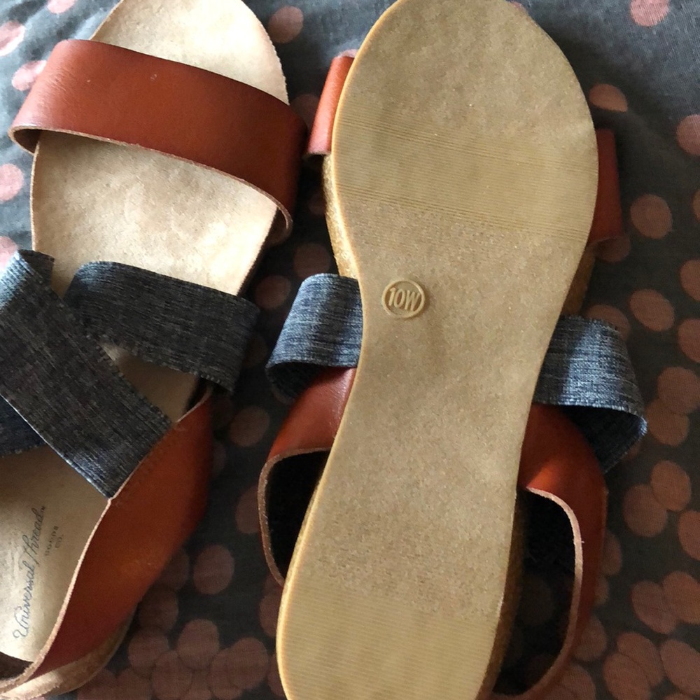 Sandal